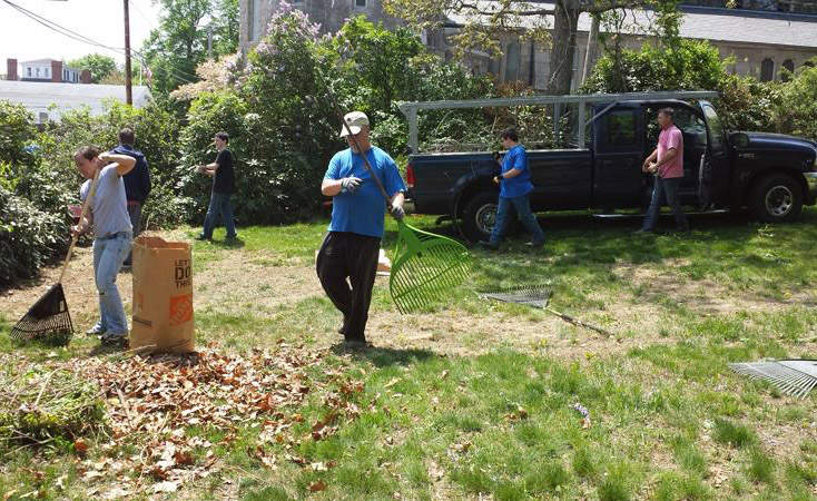 Backyard Cleanup Services in Tarzana